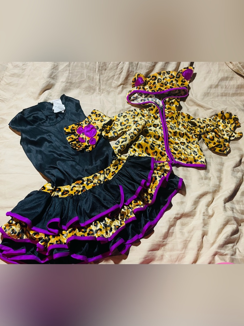 Girls feline costume